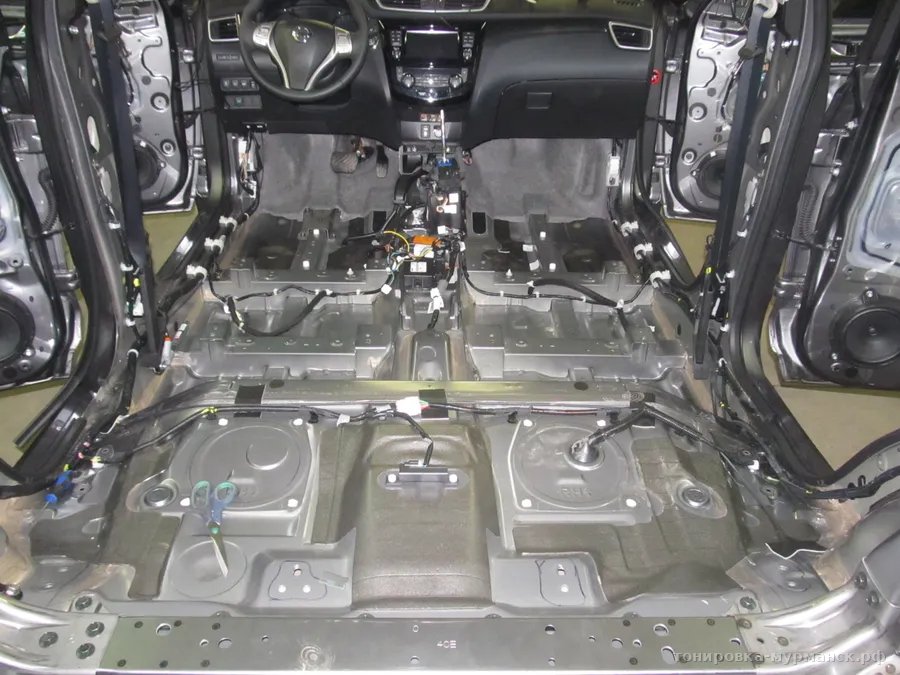 Шумоизоляция Nissan X-Trail в Мурманске — фото 2