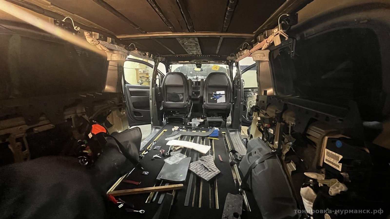 Шумоизоляция и тонировка Citroën SpaceTourer в Мурманске — фото 3